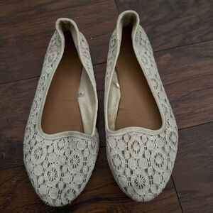 Lace Pattern Ballet Flats